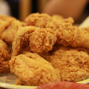 穷山沟睡老女人小说合集
